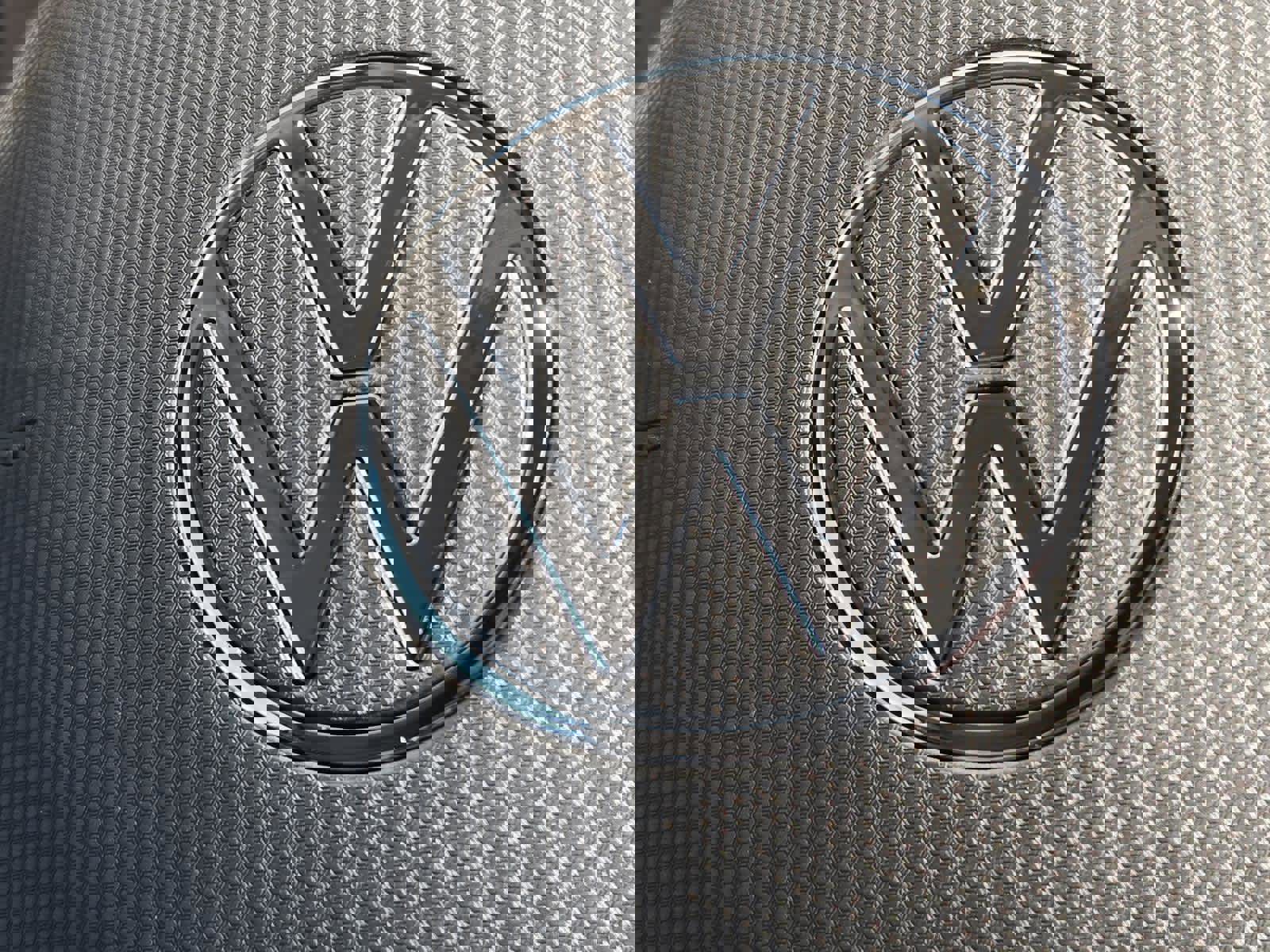 Certified 2025 Volkswagen Atlas SE image 35