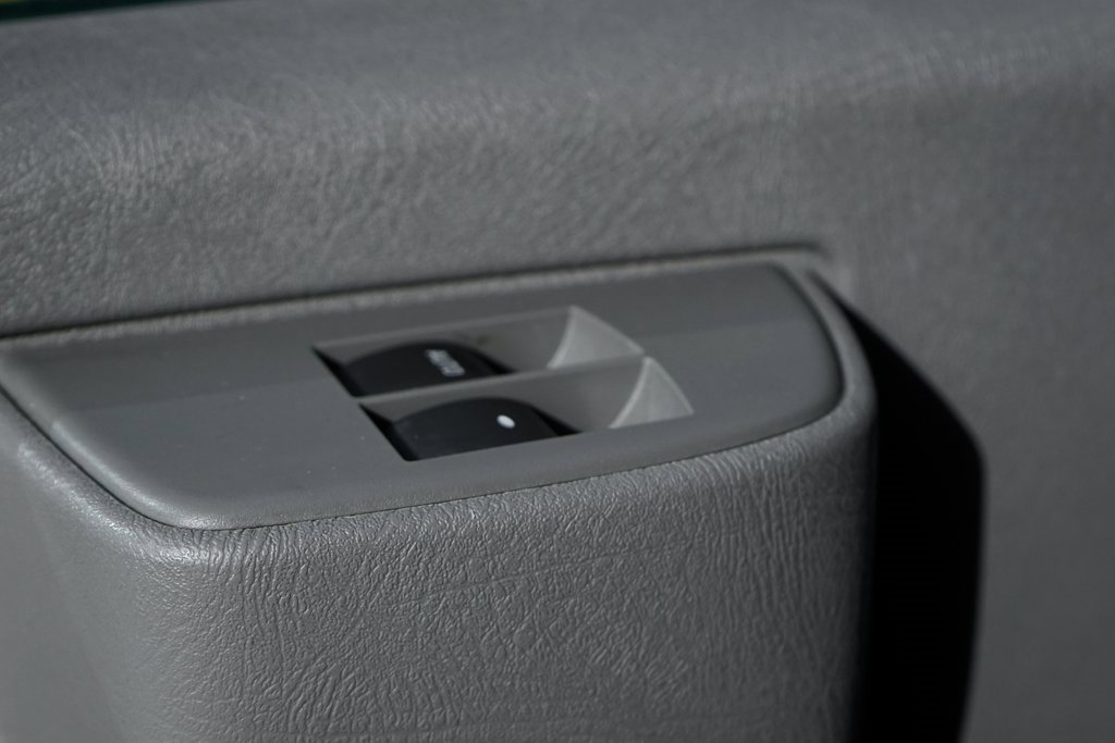 Used 2021 Chevrolet Express 3500 w/ Power Convenience Package image 17