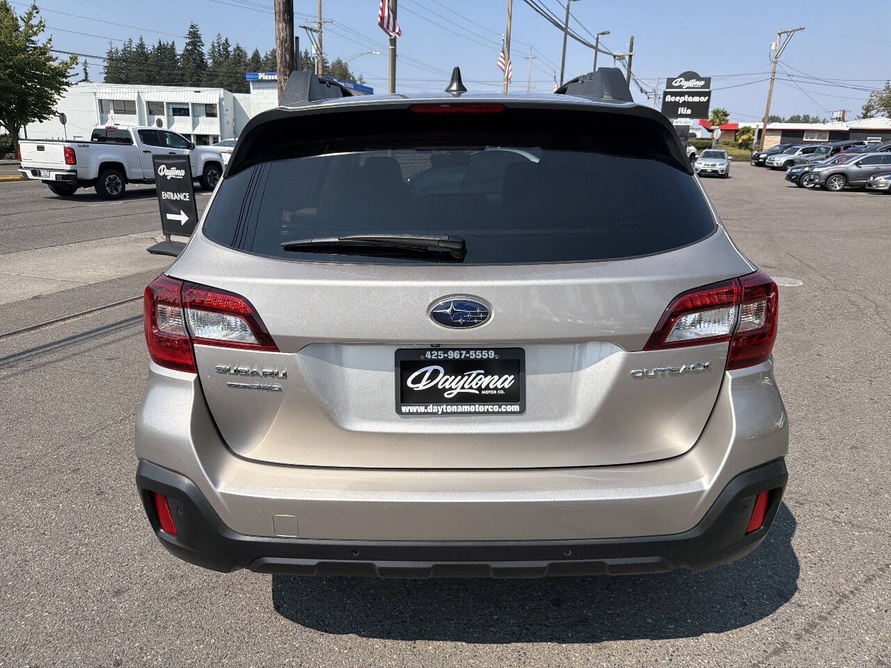 Used 2018 Subaru Outback 2.5i Limited AWD/4WD image 5