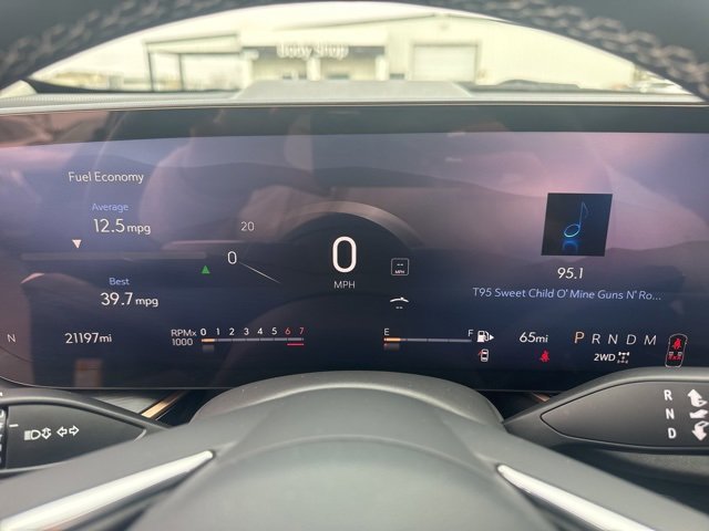 Used 2025 Buick Envision Sport Touring image 14