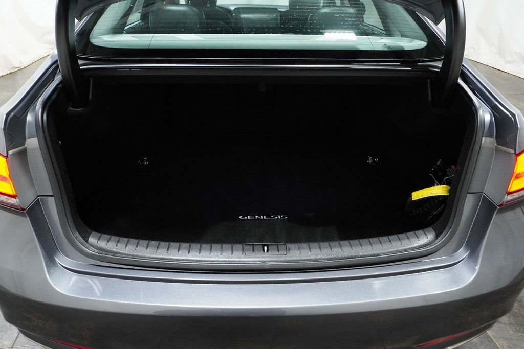 Used 2015 Hyundai Genesis 3.8 w/ Option Group 02 image 6