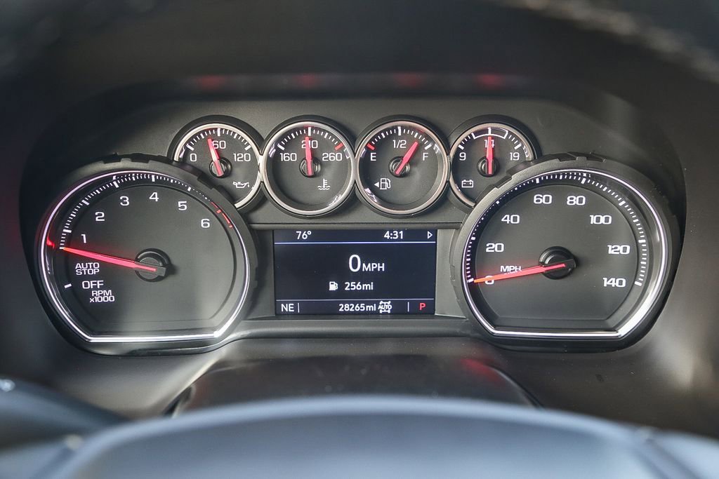 Used 2024 Chevrolet Suburban LS image 28