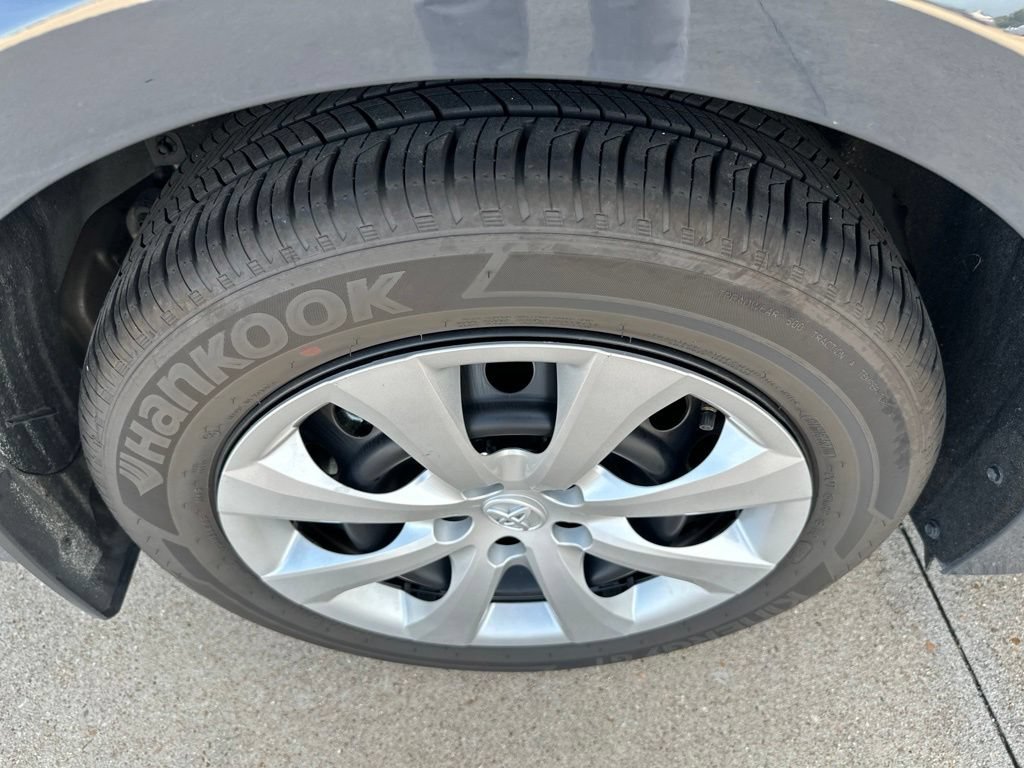 Used 2026 Toyota Corolla LE FWD image 20