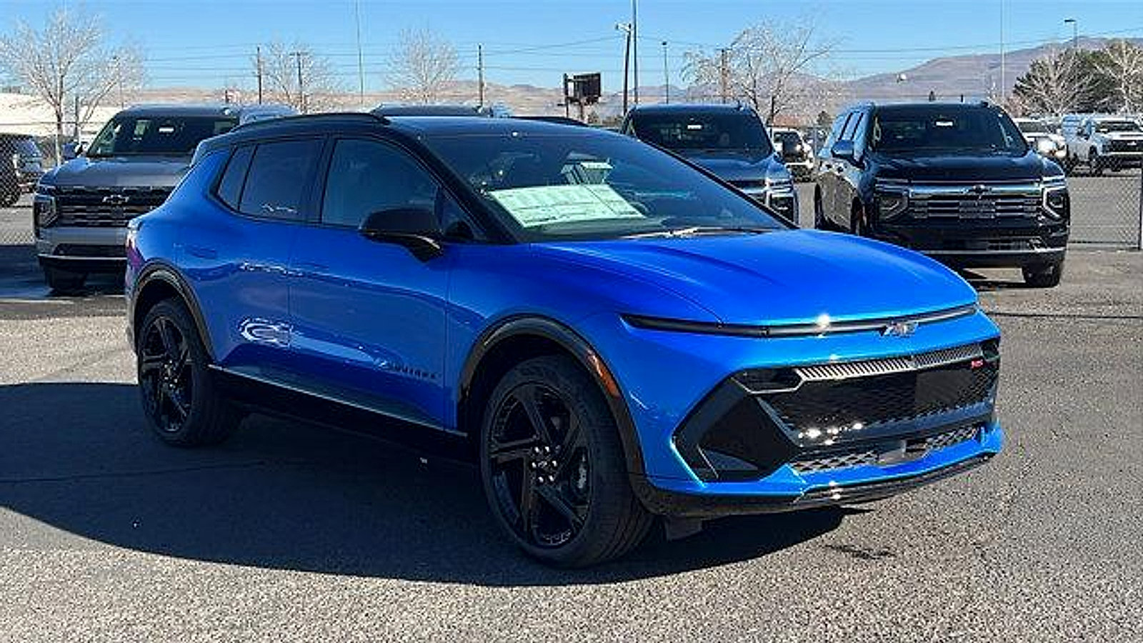 New 2026 Chevrolet Equinox EV RS image 3