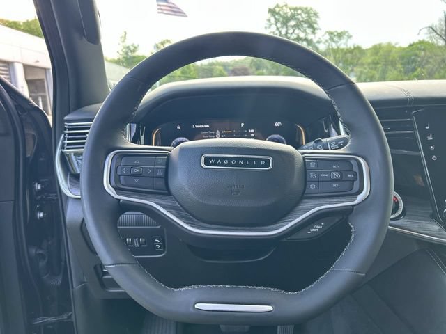 Used 2023 Jeep Wagoneer Series III w/ Convenience Group I AWD/4WD image 18