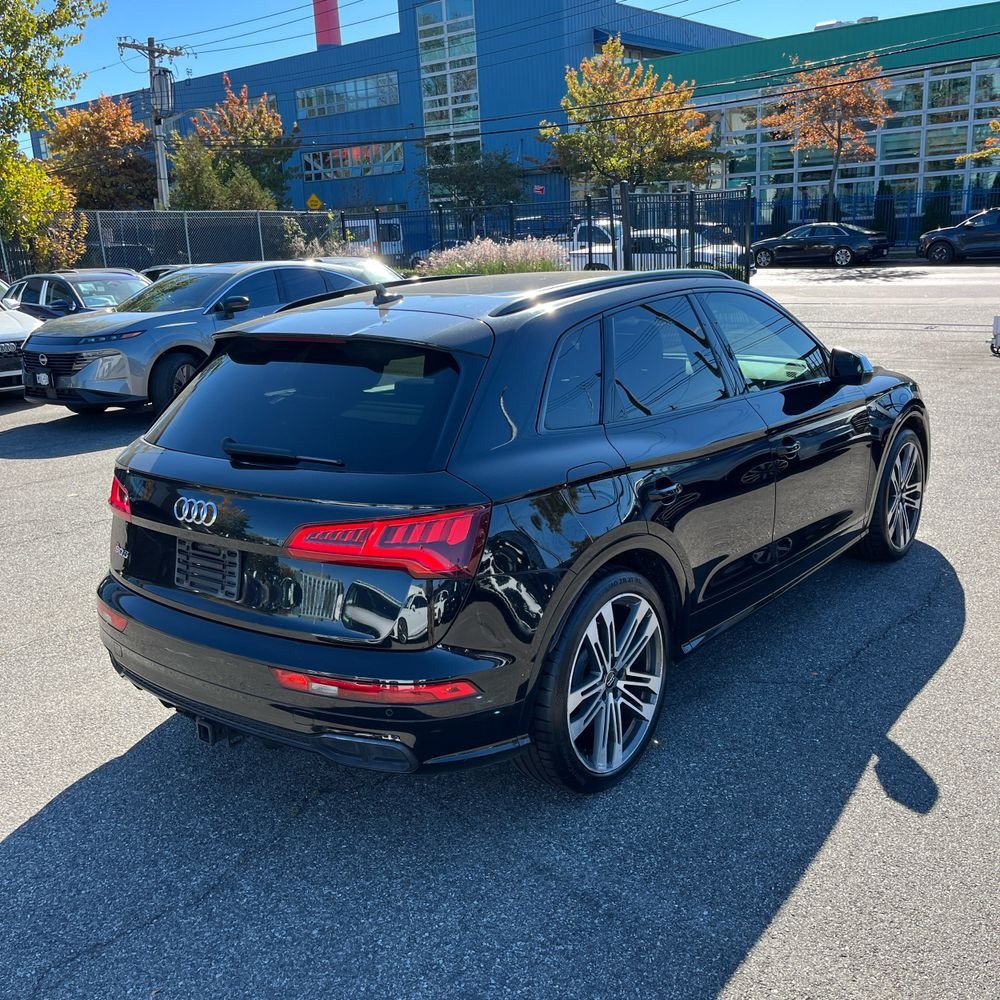 Used 2018 Audi SQ5 Prestige w/ Prestige Package AWD/4WD image 3