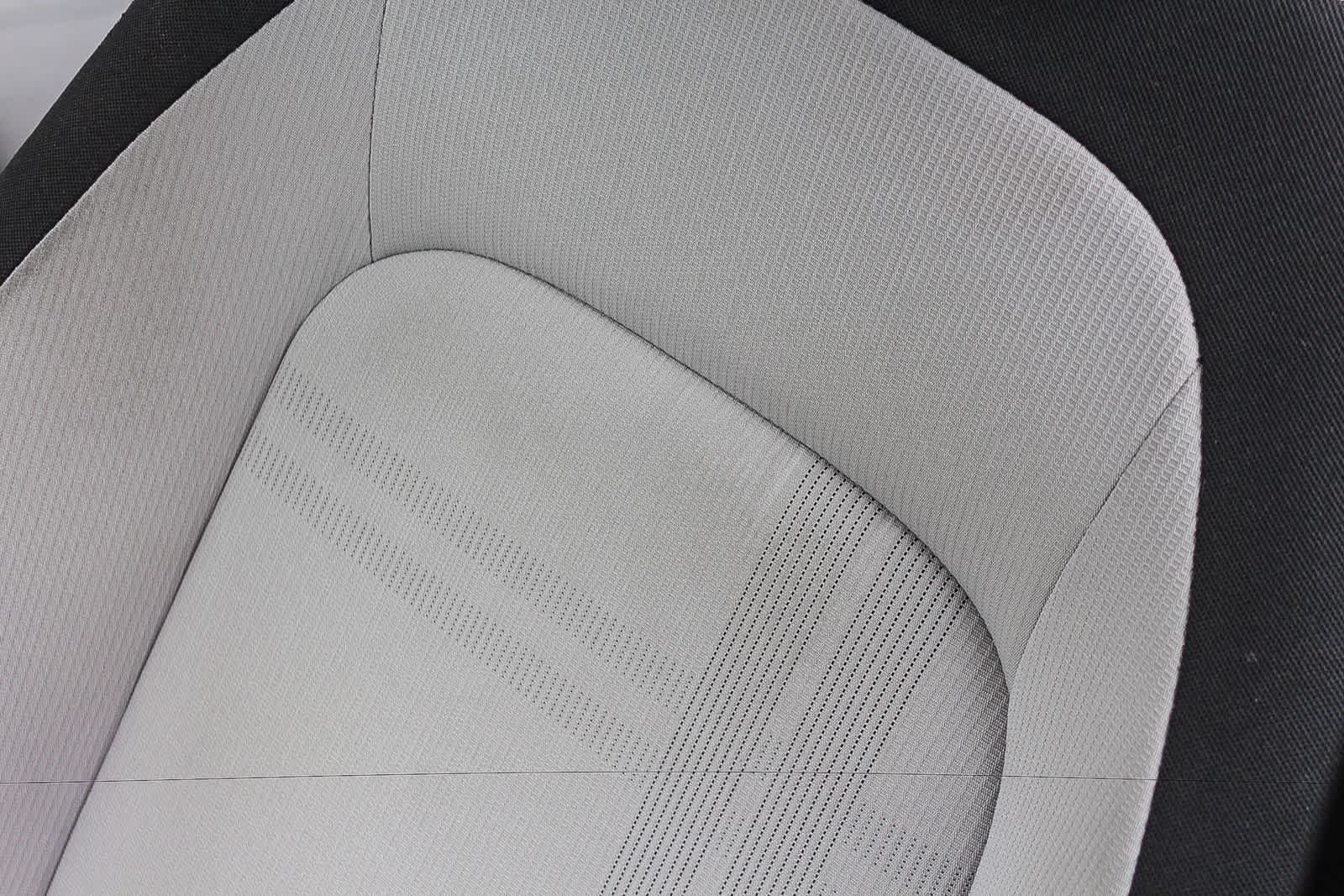 Certified 2024 Hyundai Venue SEL FWD image 33