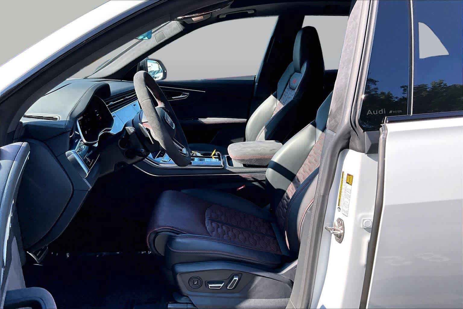 Used 2025 Audi RS Q8 performance AWD/4WD image 9