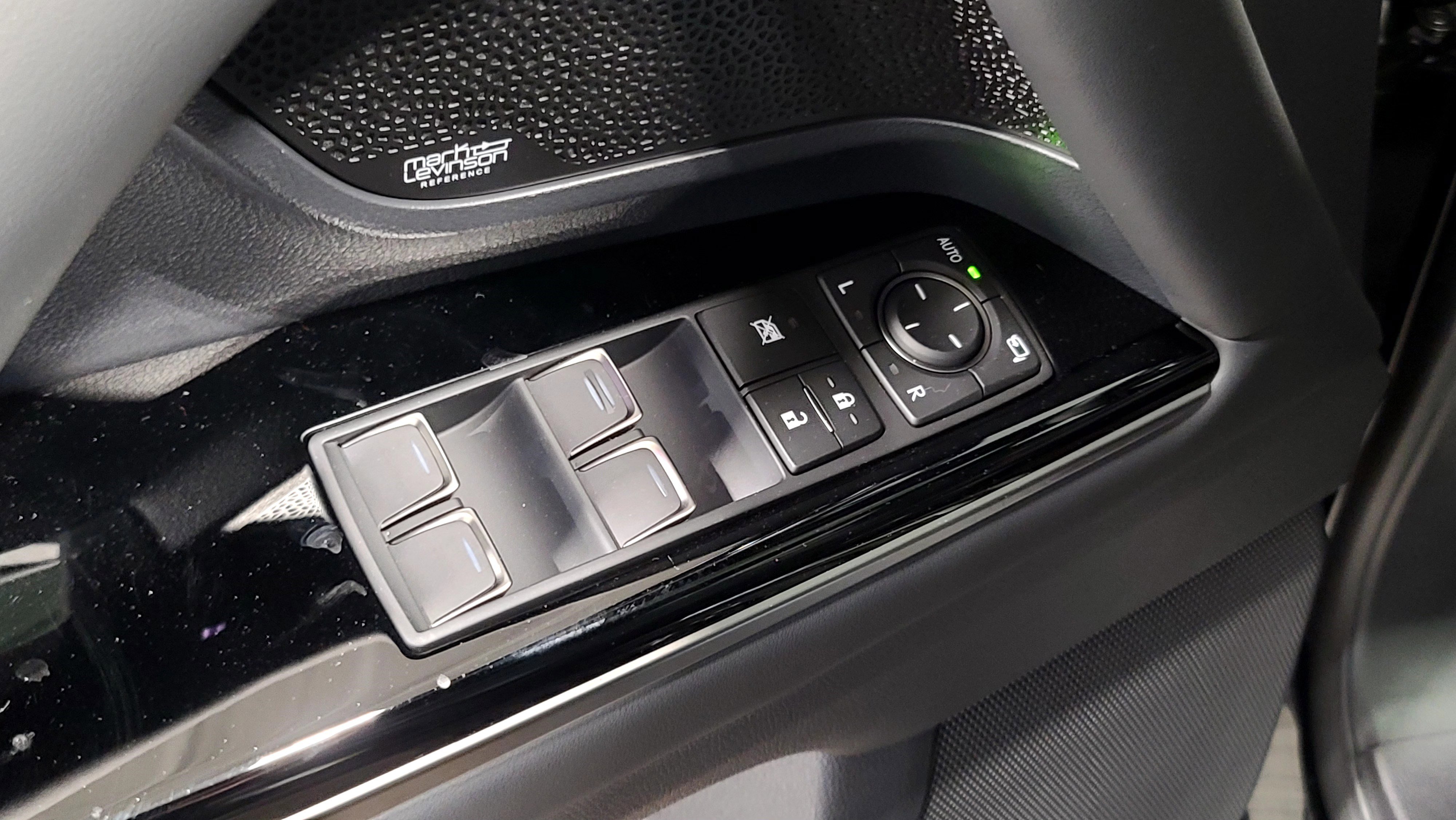 New 2026 Lexus LX 700h Luxury AWD/4WD image 16