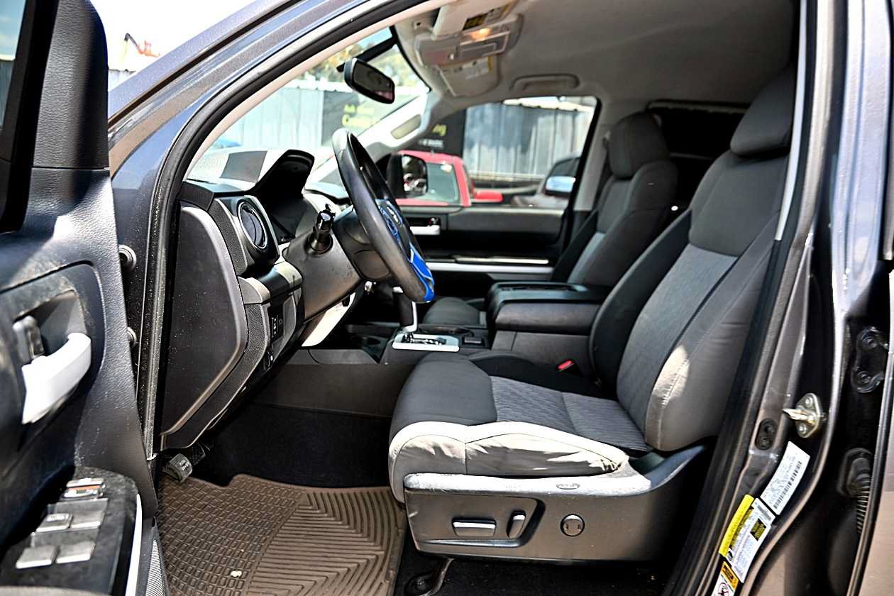 Used 2014 Toyota Tundra SR5 w/ SR5 Upgrade Package RWD image 14