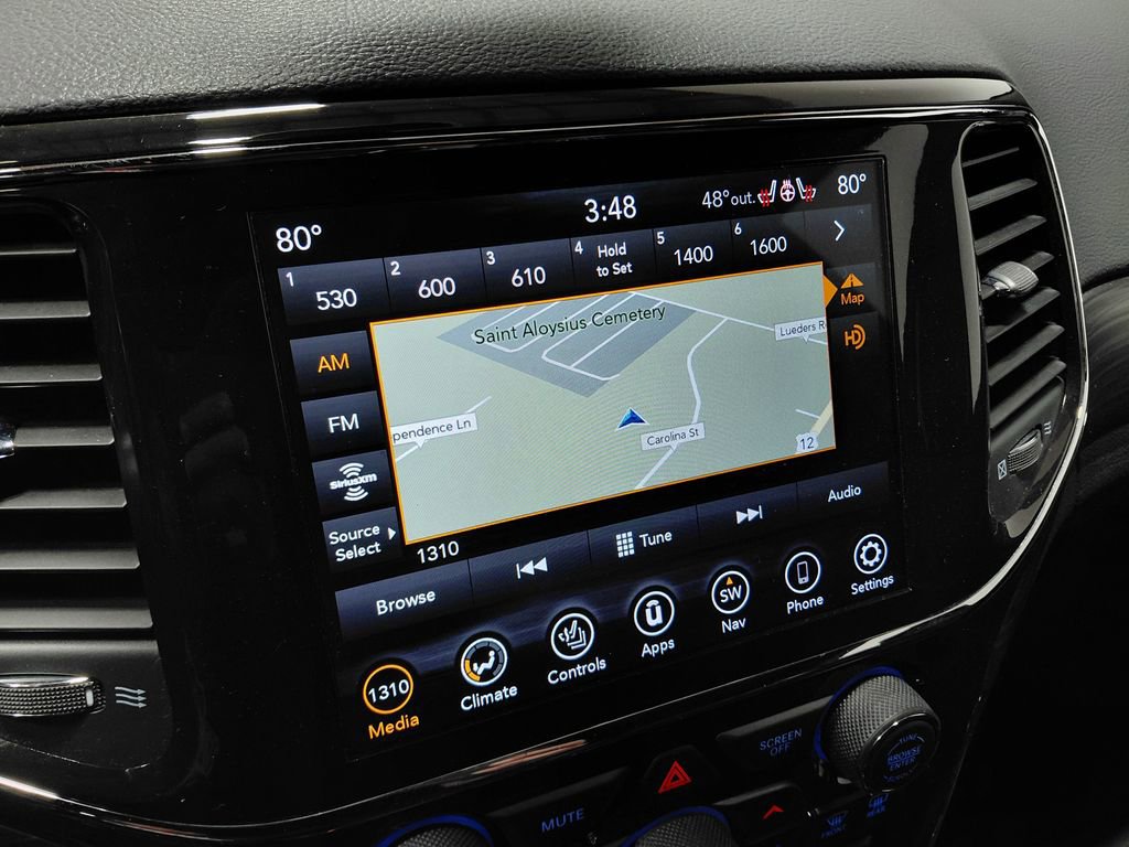 Certified 2021 Jeep Grand Cherokee Laredo X AWD/4WD image 33