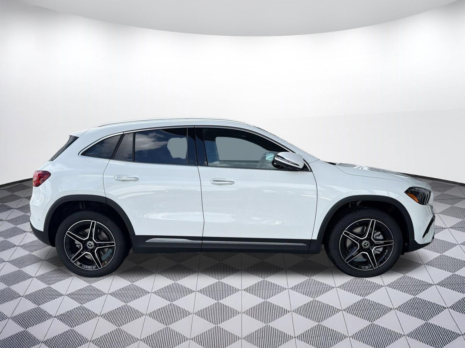 Used 2026 Mercedes-Benz GLA 250 image 8
