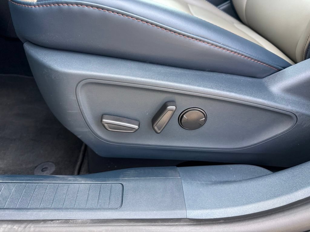 New 2025 Ford Maverick Lariat AWD/4WD image 13