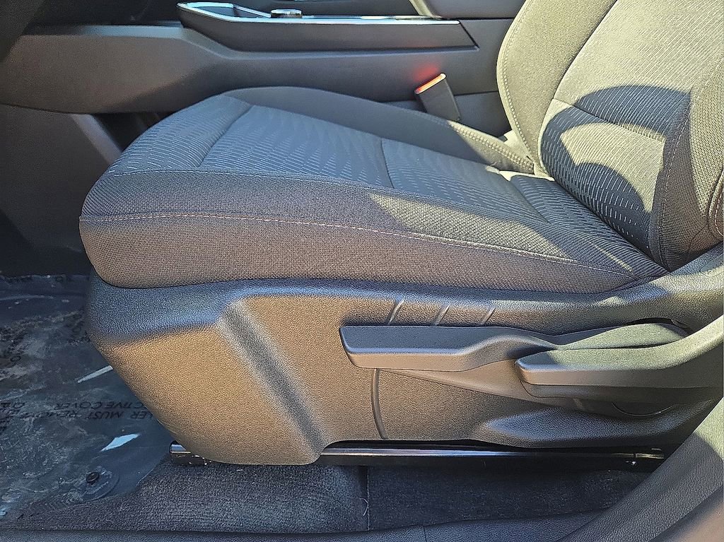 Used 2026 Chevrolet Equinox LT image 22