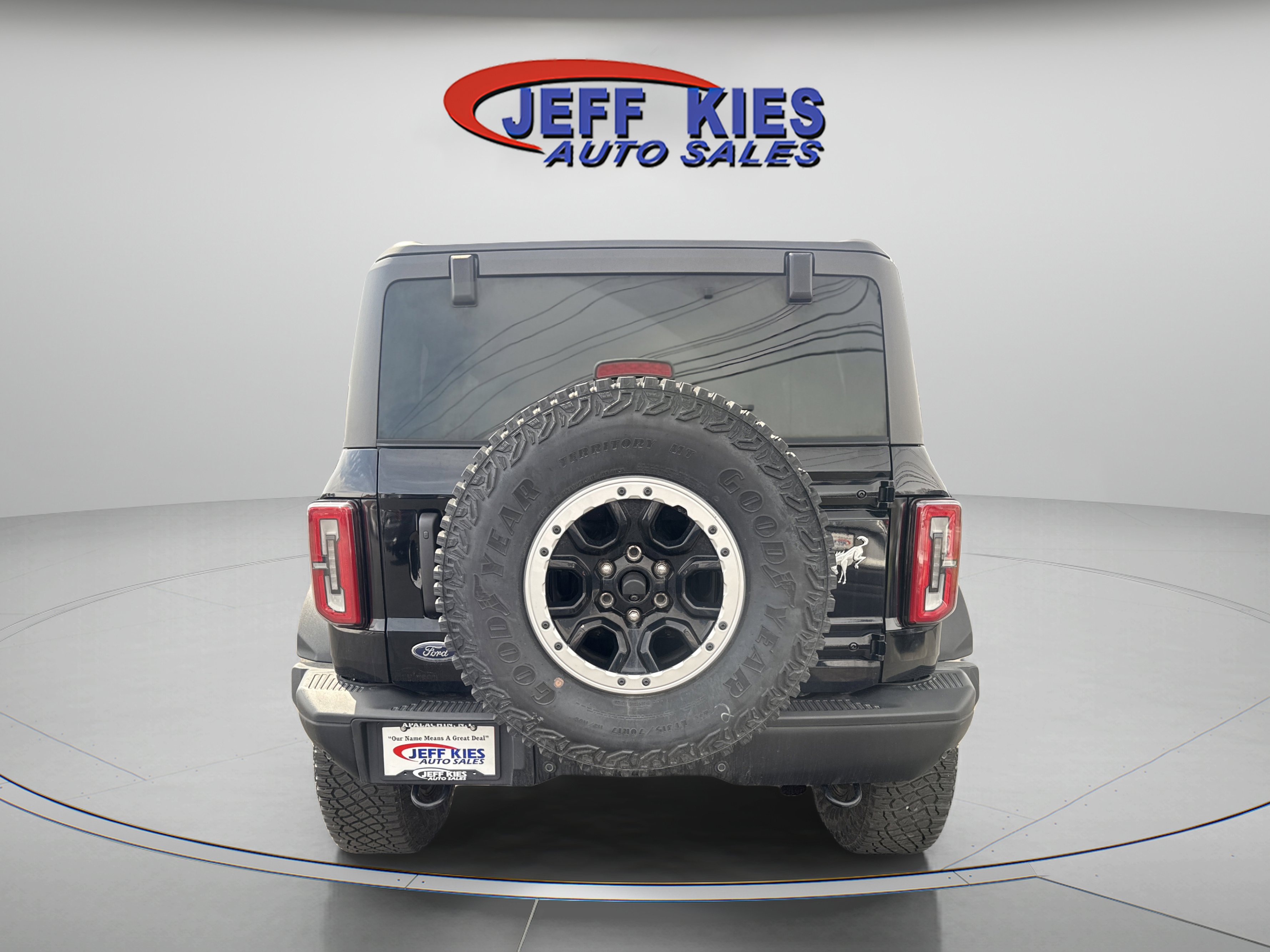 Used 2023 Ford Bronco Badlands w/ Sasquatch Package image 9