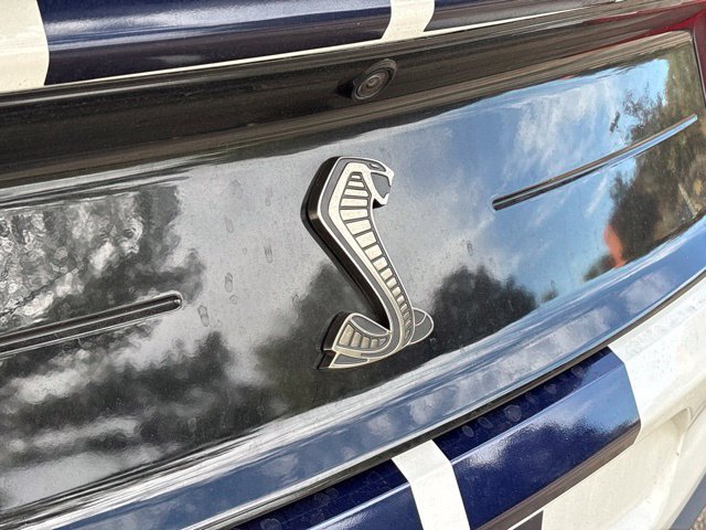 Used 2022 Ford Mustang Shelby GT500 w/ Technology Package RWD image 9