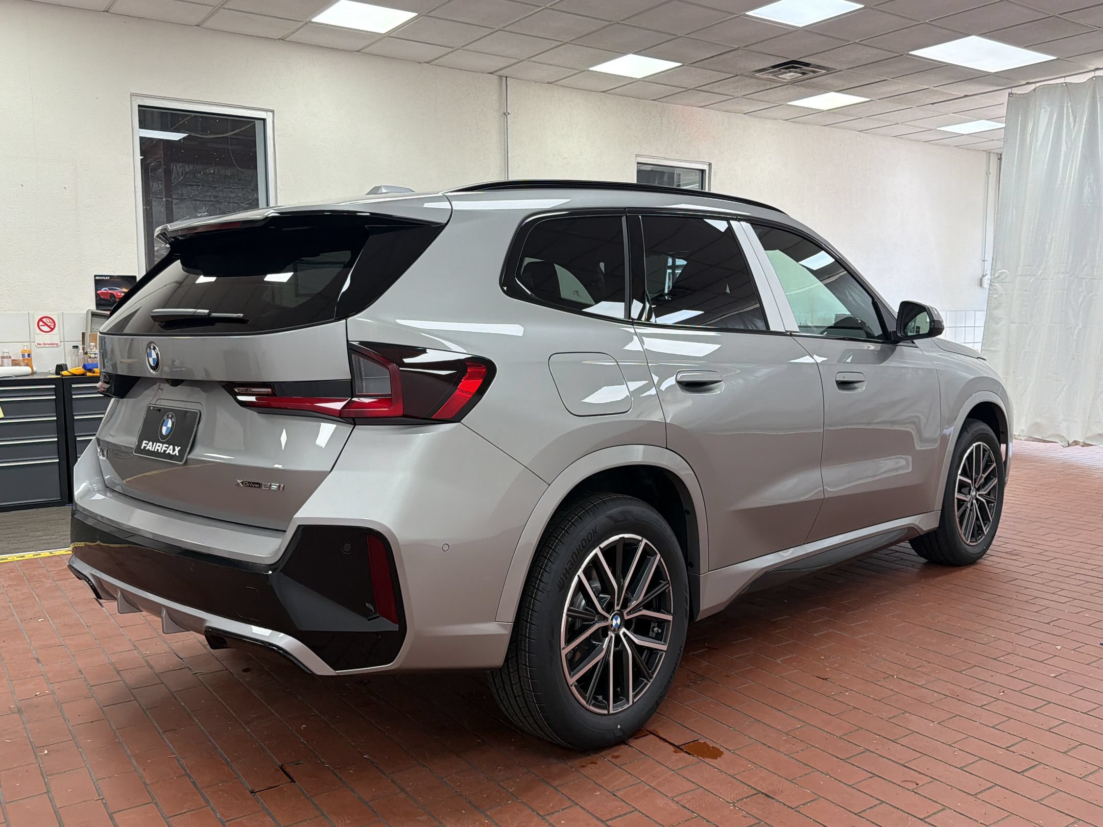 Used 2026 BMW X1 xDrive28i w/ Technology Package AWD/4WD image 9