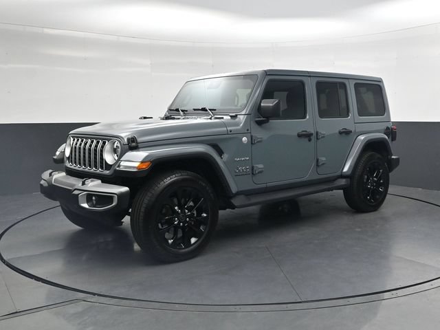 Used 2024 Jeep Wrangler Unlimited Sahara w/ Technology Group AWD/4WD image 9