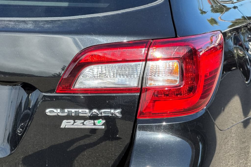 Used 2015 Subaru Outback 2.5i Limited AWD/4WD image 33