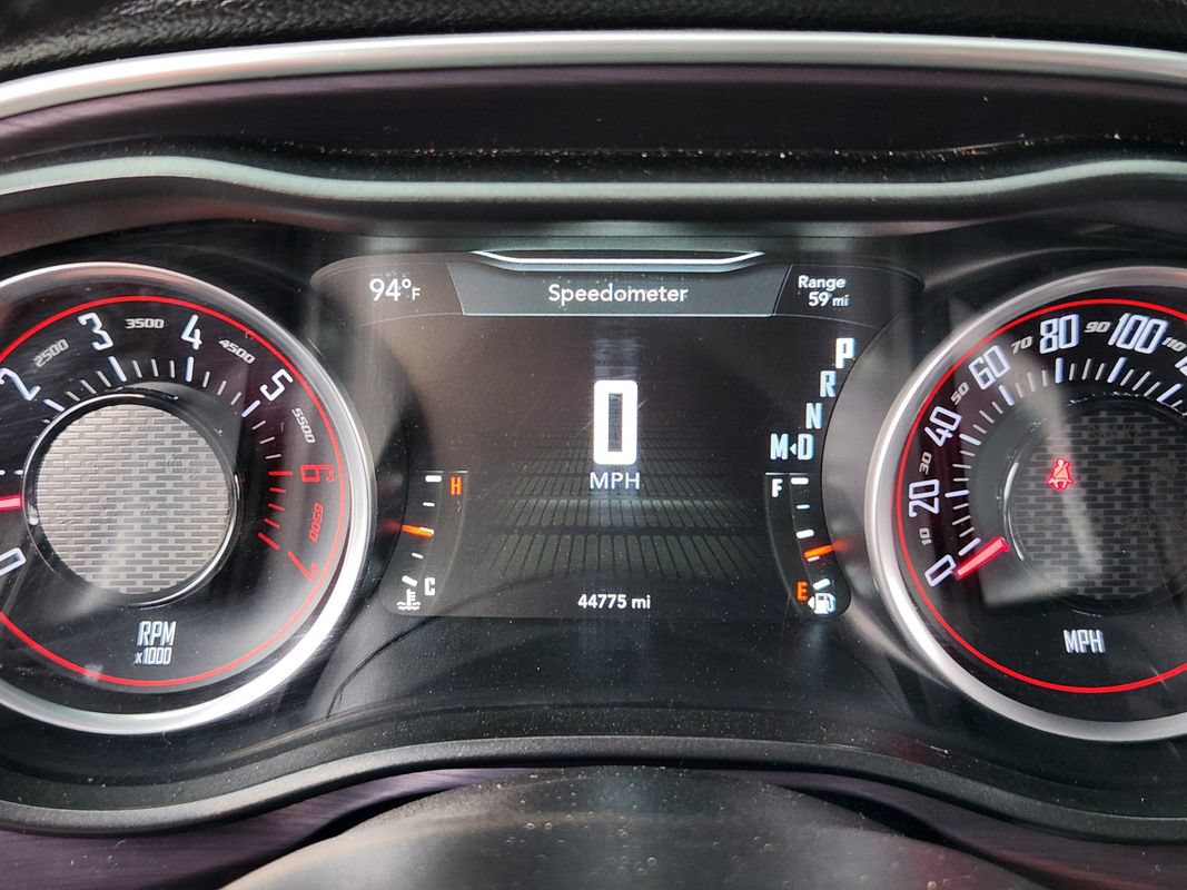 Used 2016 Dodge Challenger R/T Scat Pack RWD image 21