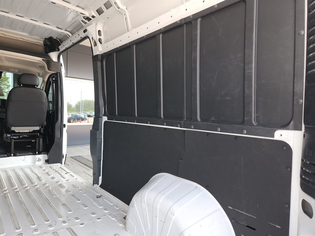 Used 2026 RAM ProMaster 2500 w/ Convenience Group FWD image 16