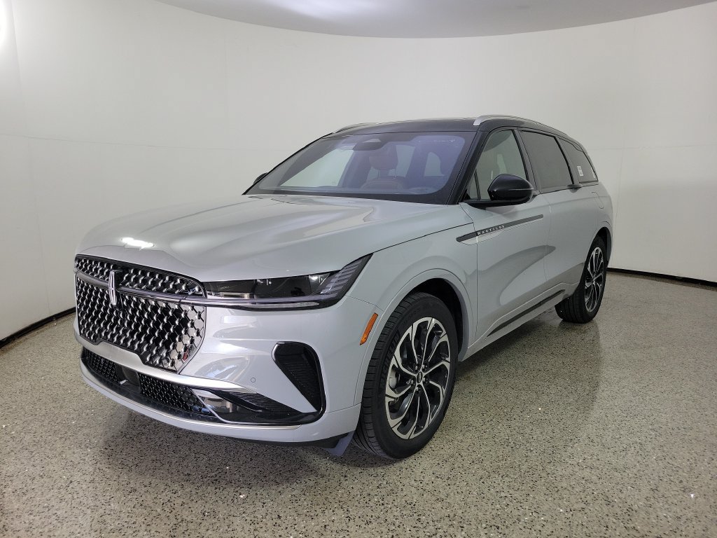 New 2026 Lincoln Nautilus Reserve AWD/4WD image 3