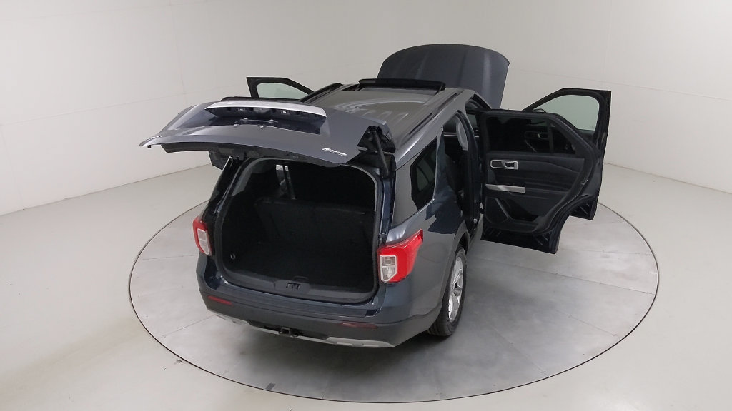 Certified 2023 Ford Explorer XLT w/ Equipment Group 202A AWD/4WD image 53