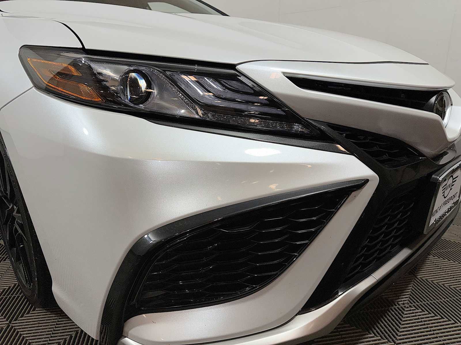 Used 2023 Toyota Camry XSE image 22