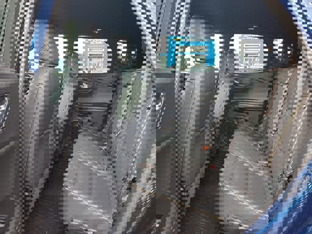 Used 2023 Chevrolet Blazer Premier image 11