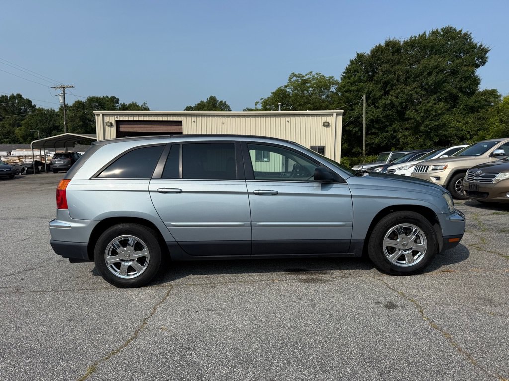 Used 2005 Chrysler Pacifica Touring FWD image 8
