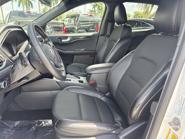 Used 2024 Ford Escape ST-Line w/ Tech Pack #1 FWD image 11