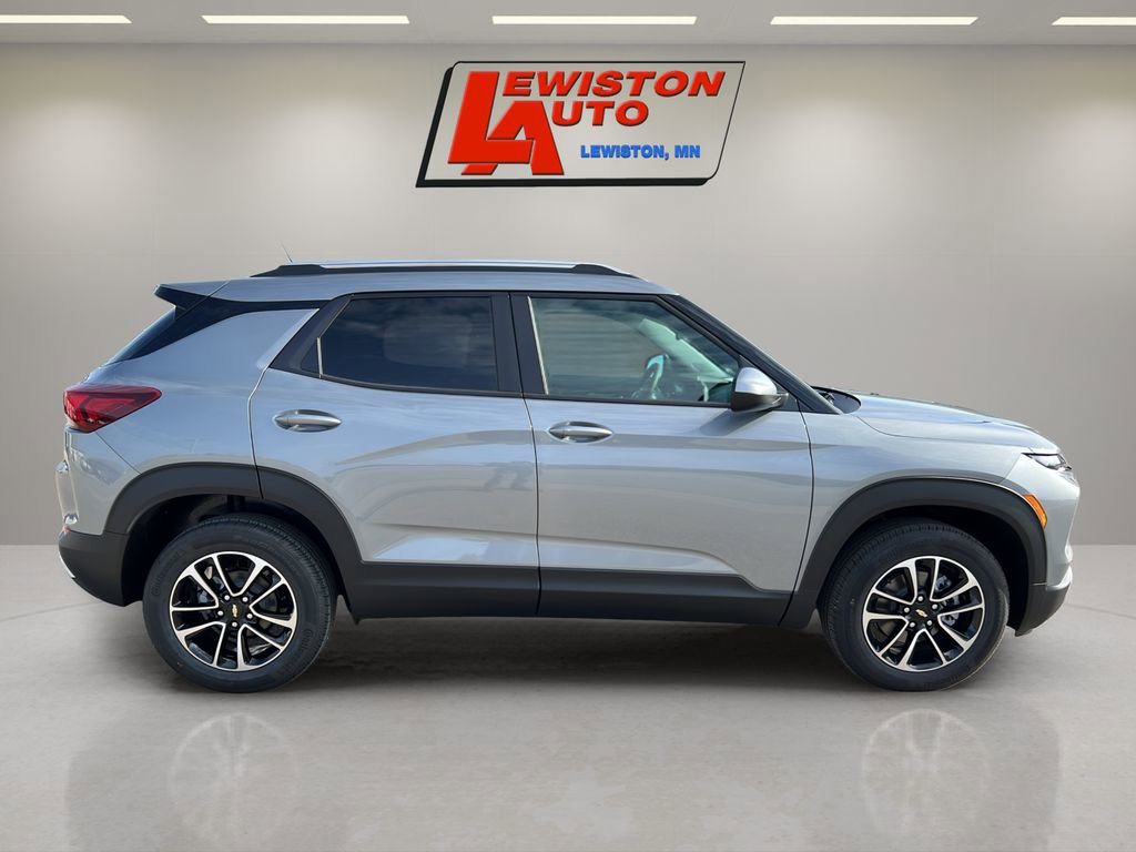New 2026 Chevrolet TrailBlazer LT w/ LT Cold Weather Package AWD/4WD image 13