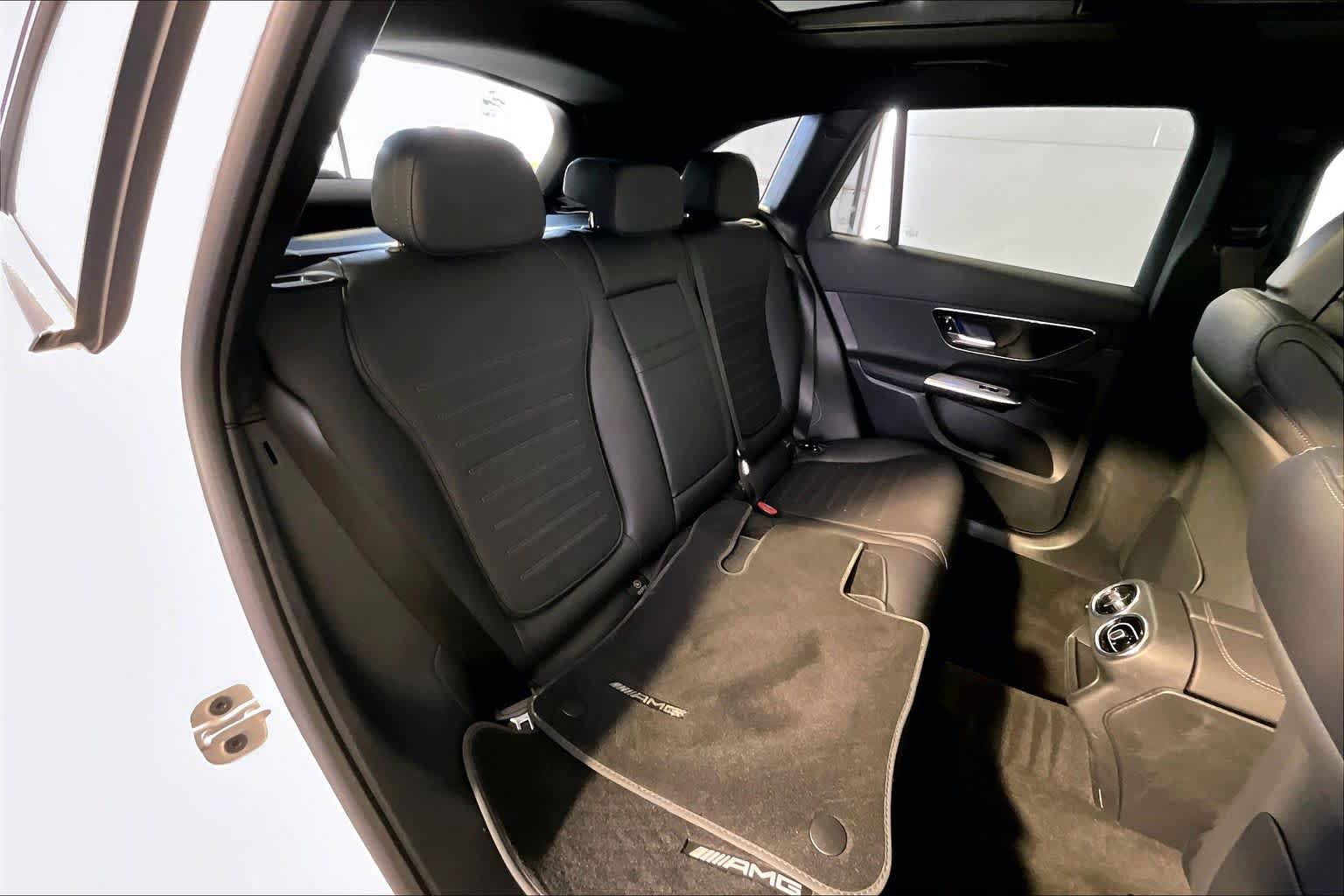 Used 2025 Mercedes-Benz GLC 300 4MATIC image 20
