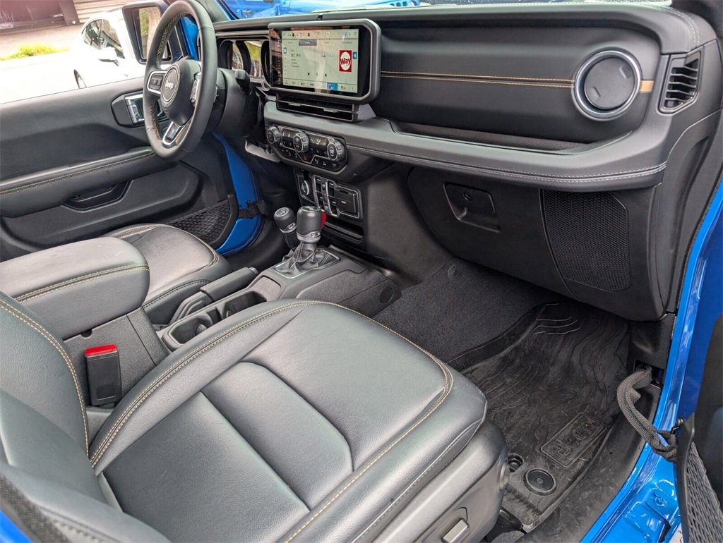 Certified 2024 Jeep Wrangler Sahara w/ Technology Group image 17