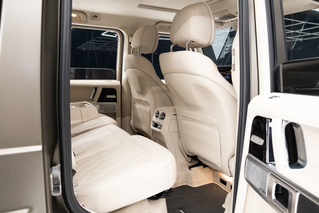 Used 2025 Mercedes-Benz G 63 AMG 4MATIC image 34