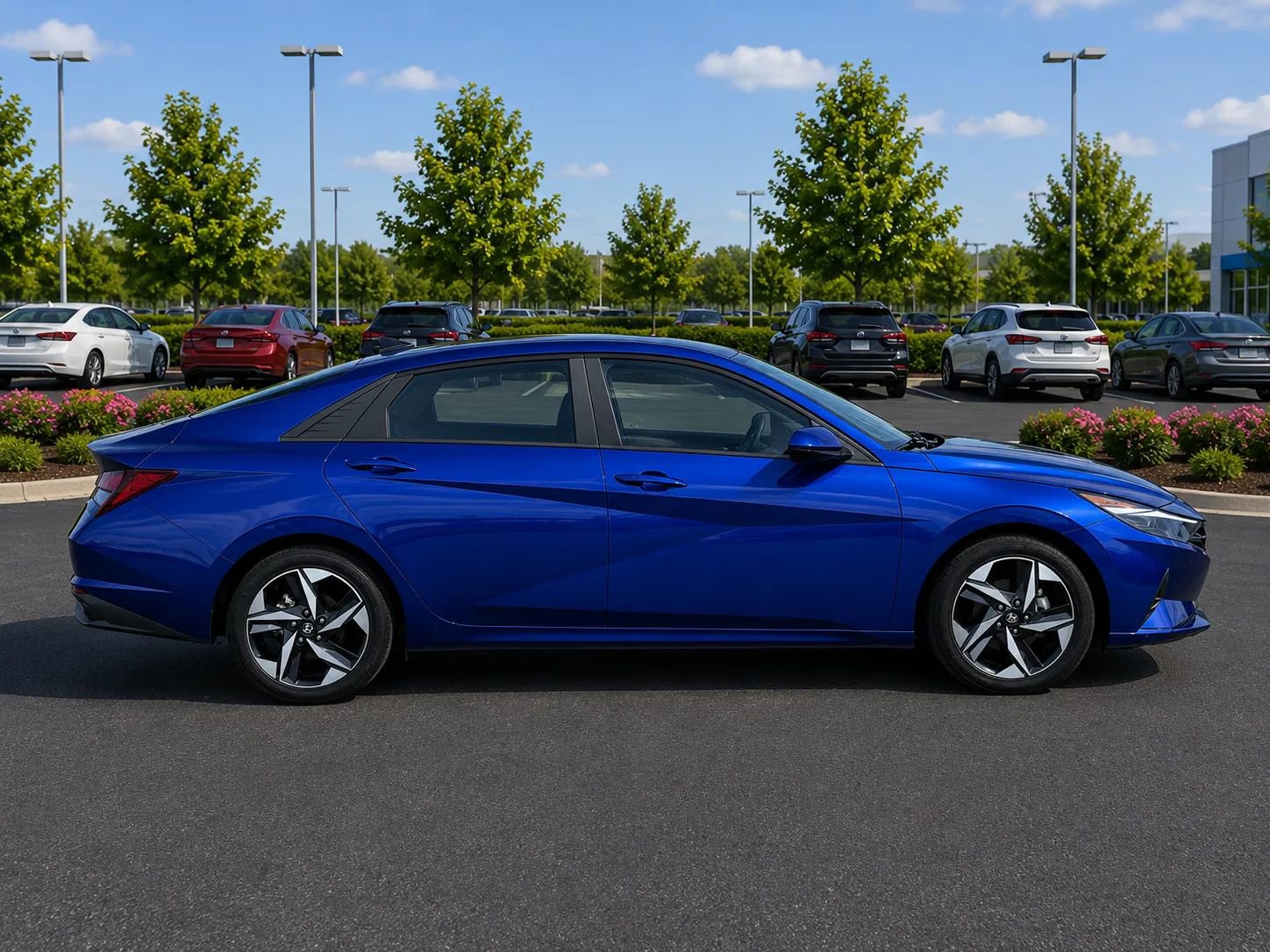 Used 2023 Hyundai Elantra SEL w/ Convenience Package FWD image 5