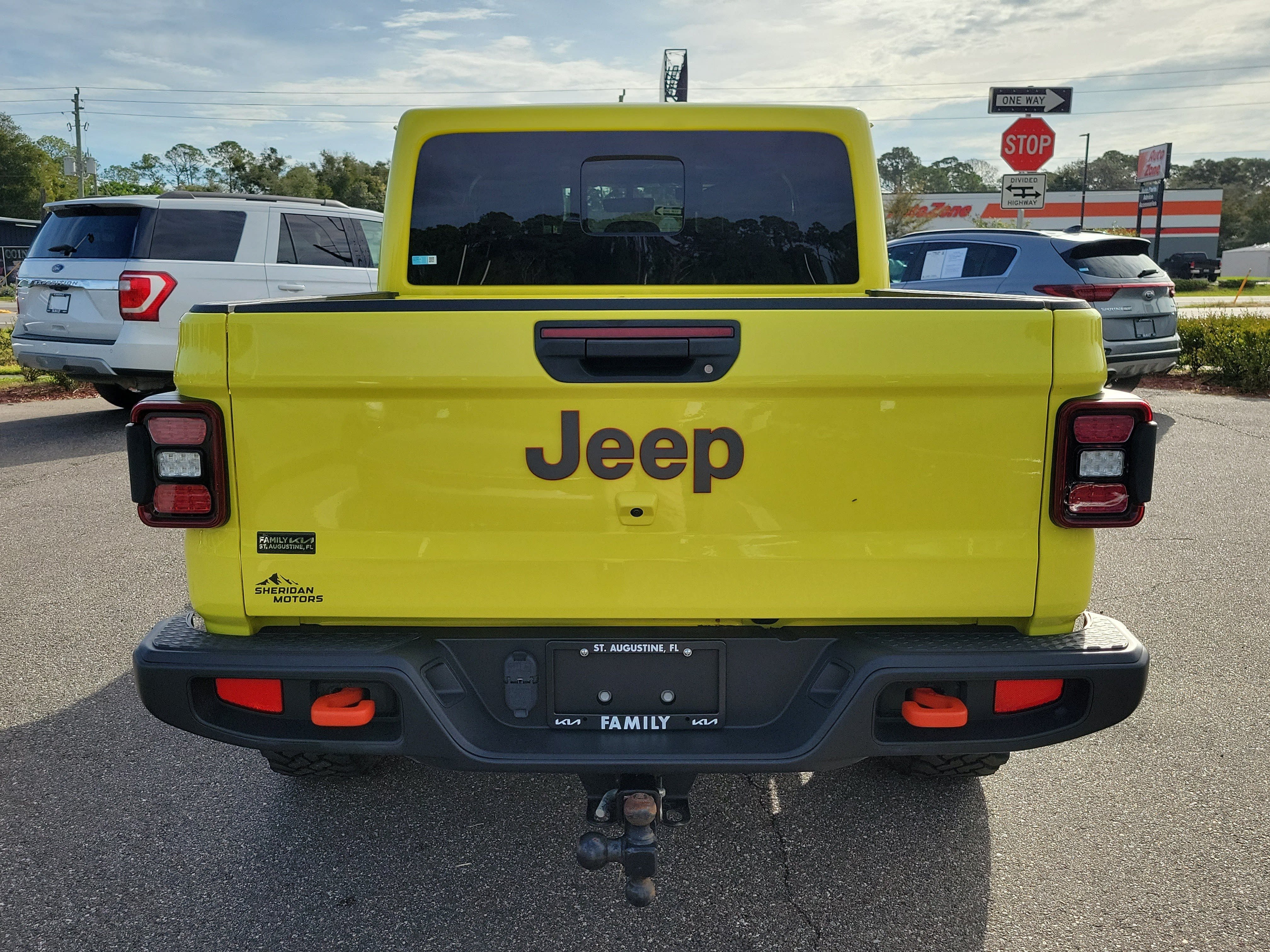 Used 2023 Jeep Gladiator Mojave w/ LED Lighting Group AWD/4WD image 5
