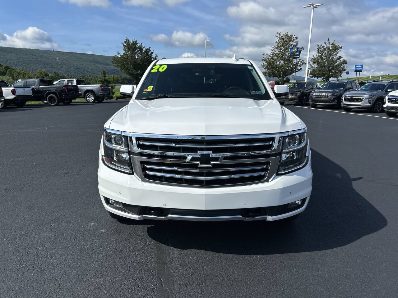 Used 2020 Chevrolet Tahoe LT w/ Off-Road Package AWD/4WD image 2