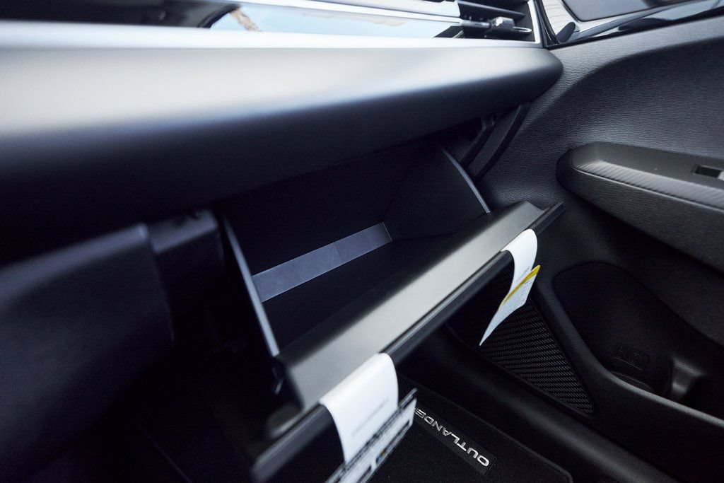 Used 2025 Mitsubishi Outlander SE FWD image 52
