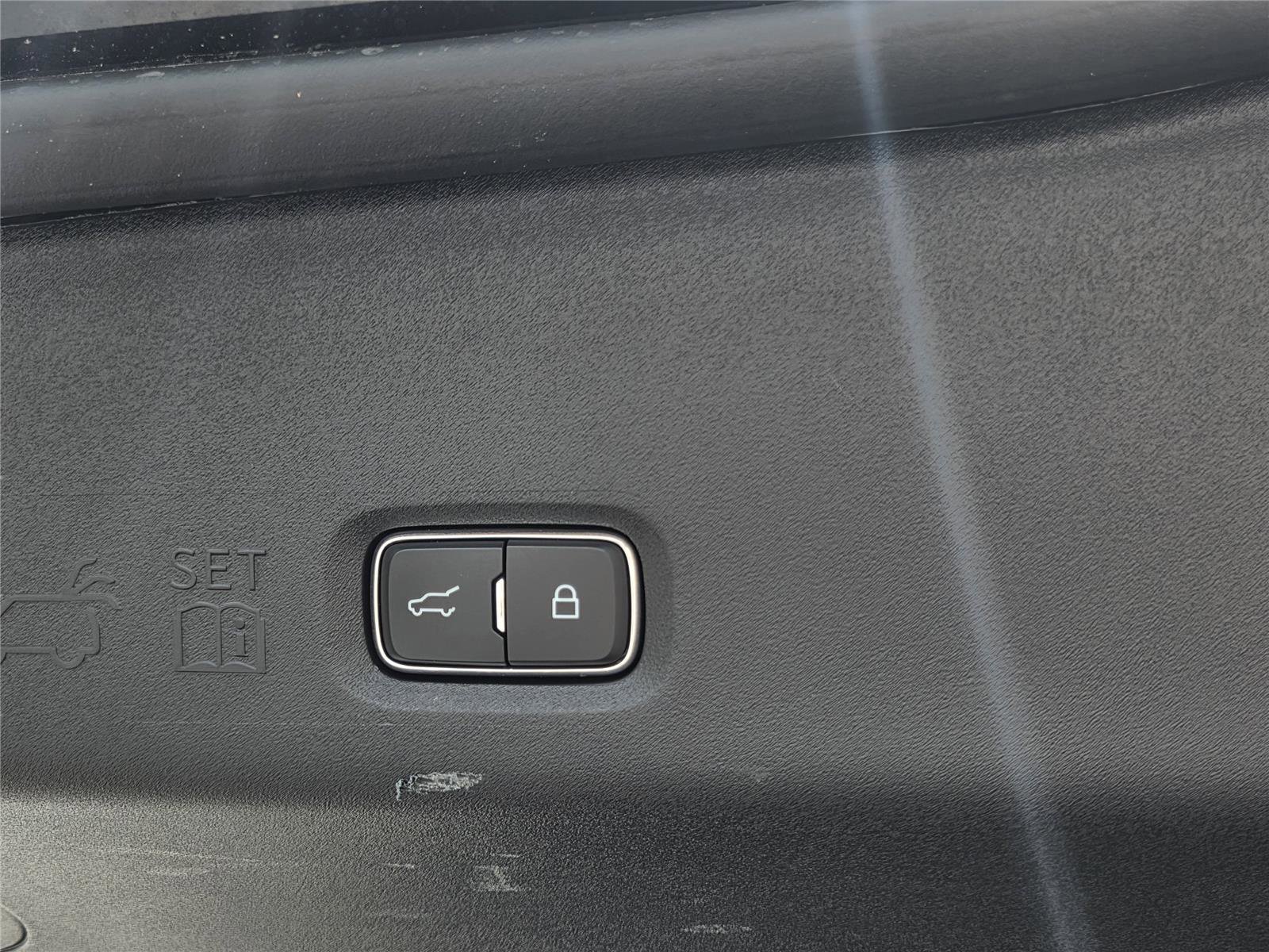 Used 2025 Ford Expedition Active RWD image 28