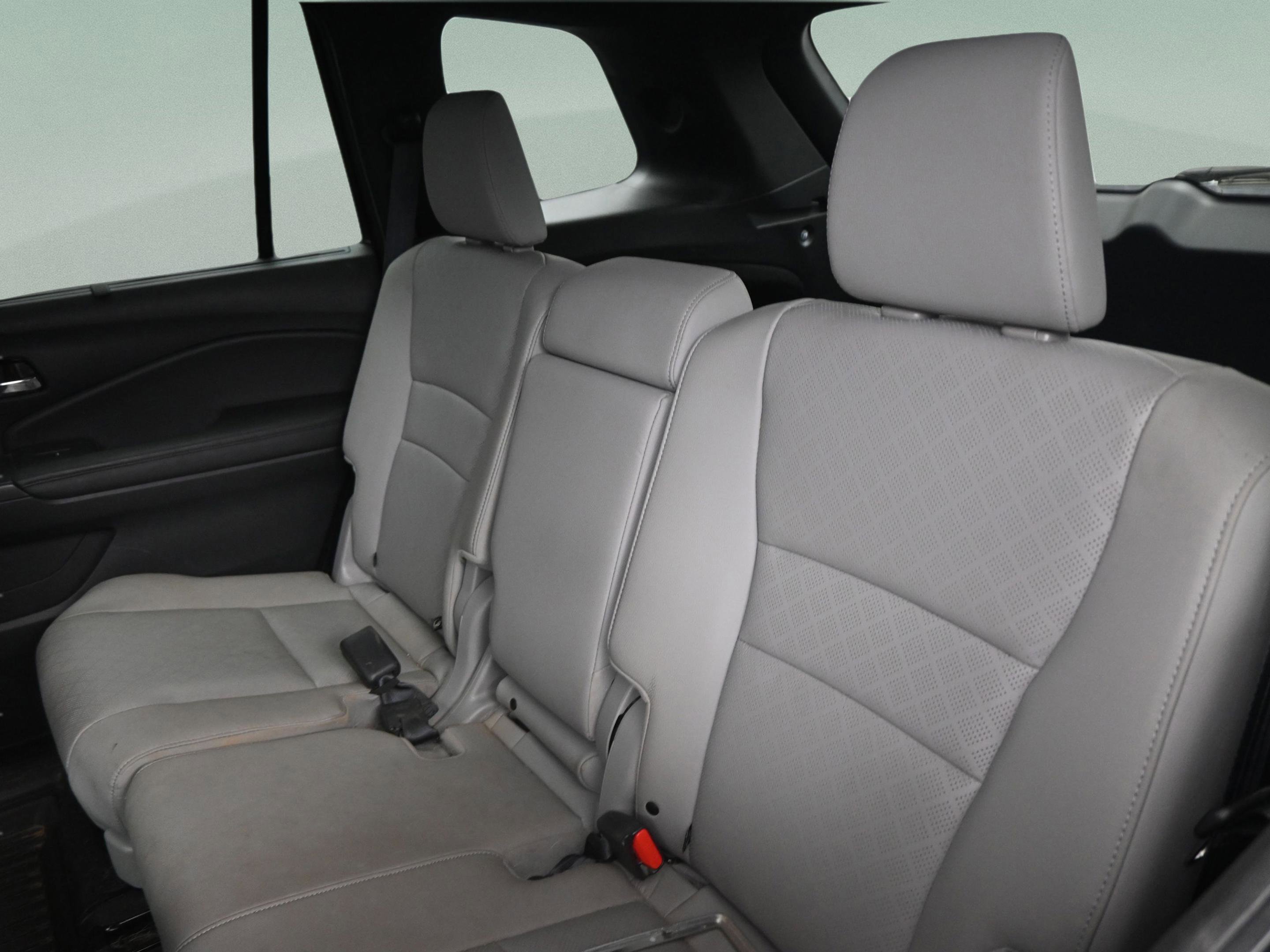 Used 2020 Honda Passport Touring image 32