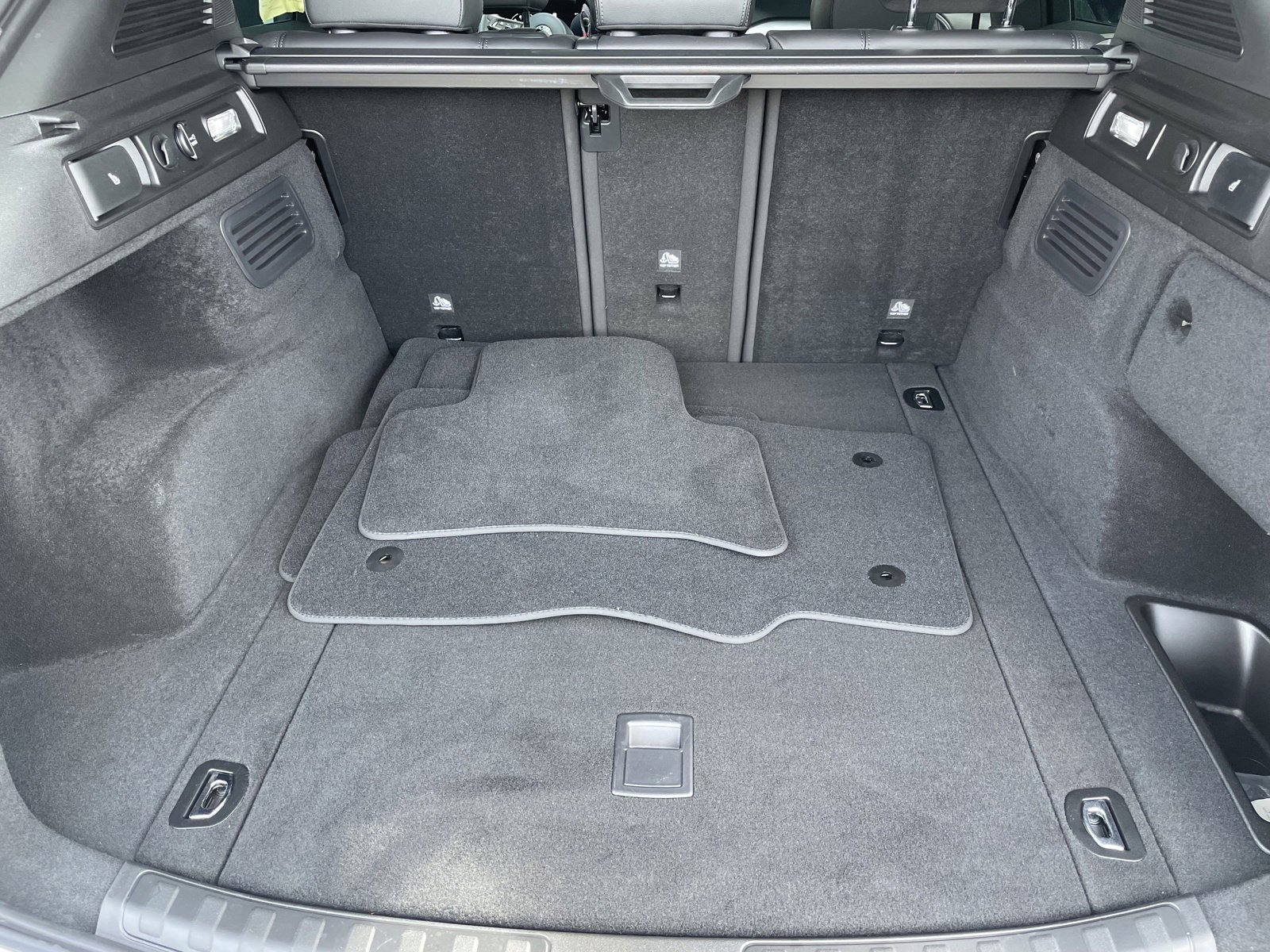 Used 2024 Alfa Romeo Stelvio Ti w/ Active Assist Plus Package image 12