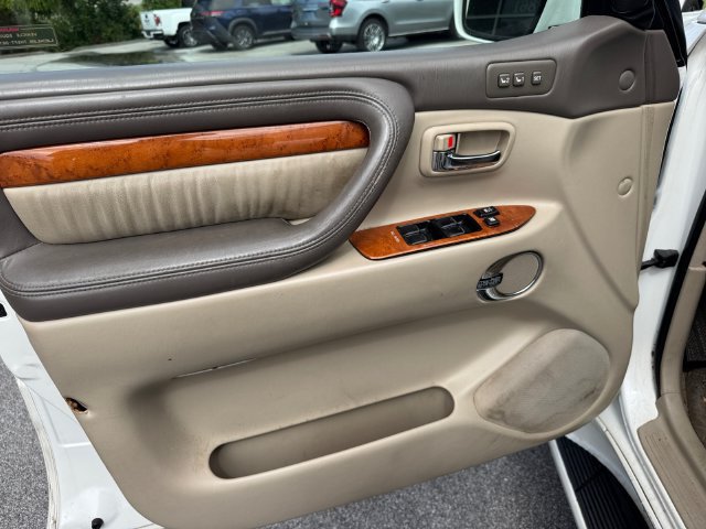 Used 2006 Lexus LX 470 4WD image 11