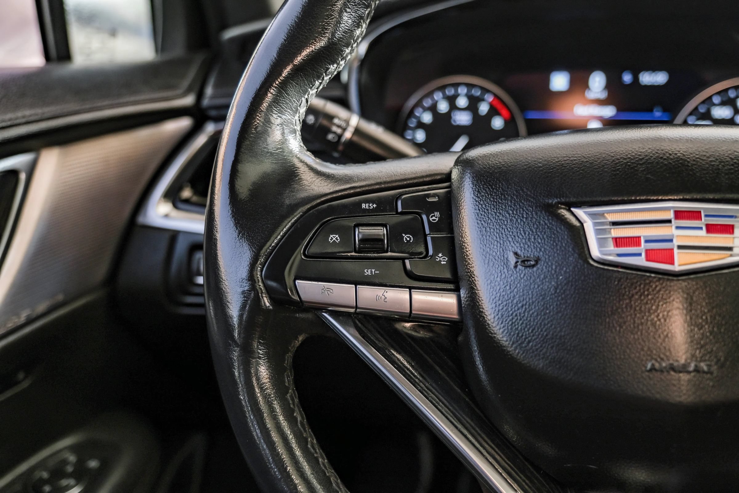 Used 2020 Cadillac XT6 Premium Luxury FWD image 15