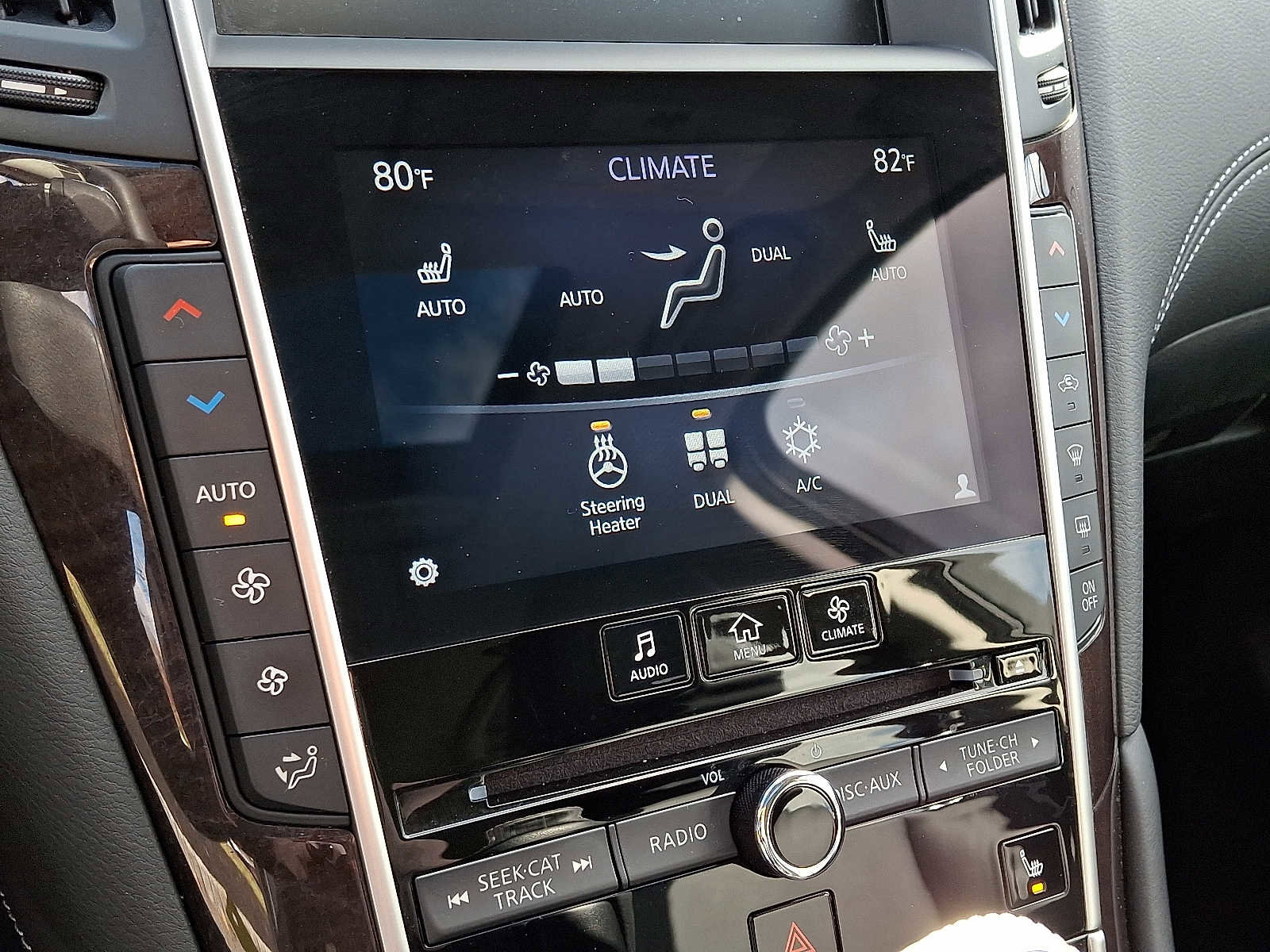 Used 2019 INFINITI Q50 Luxe w/ Essential Package (3.0T Luxe) image 16