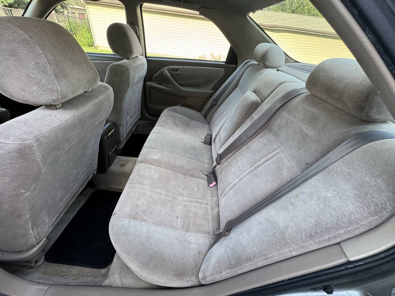 Used 1999 Toyota Camry LE FWD image 9