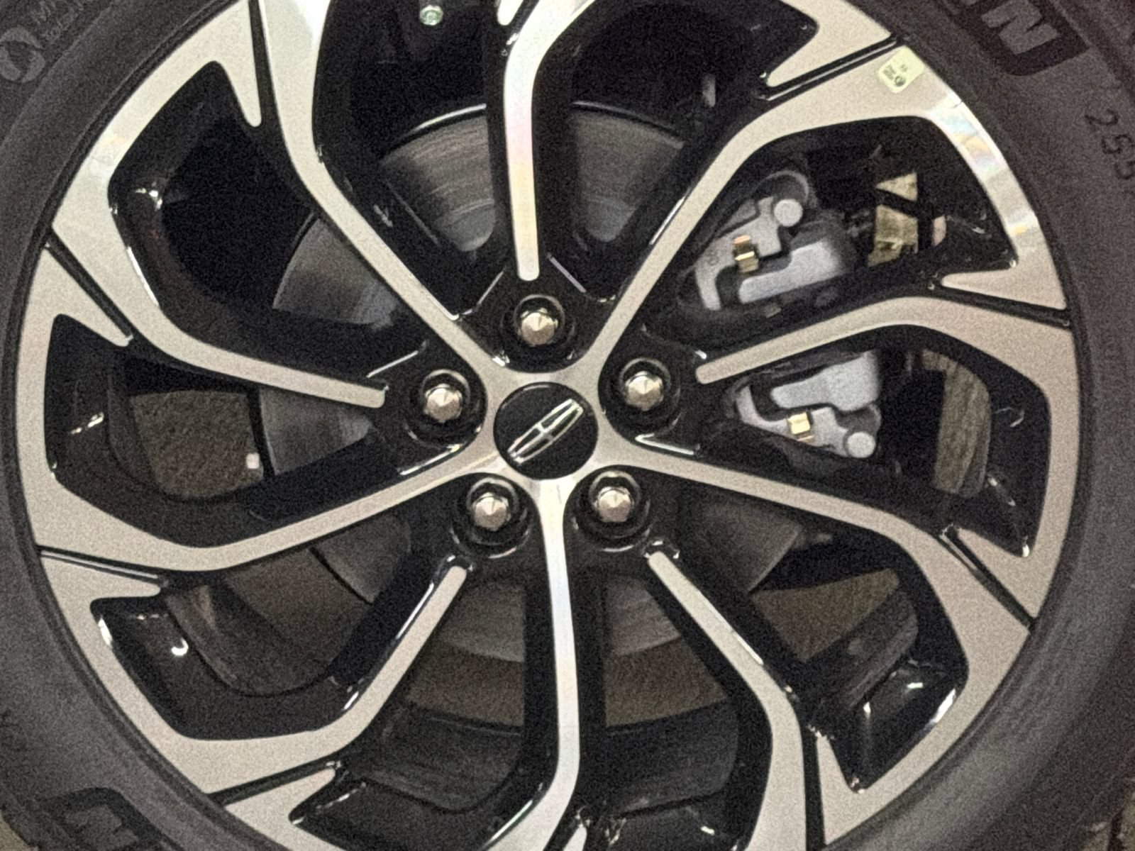 New 2026 Lincoln Nautilus Reserve AWD/4WD image 5