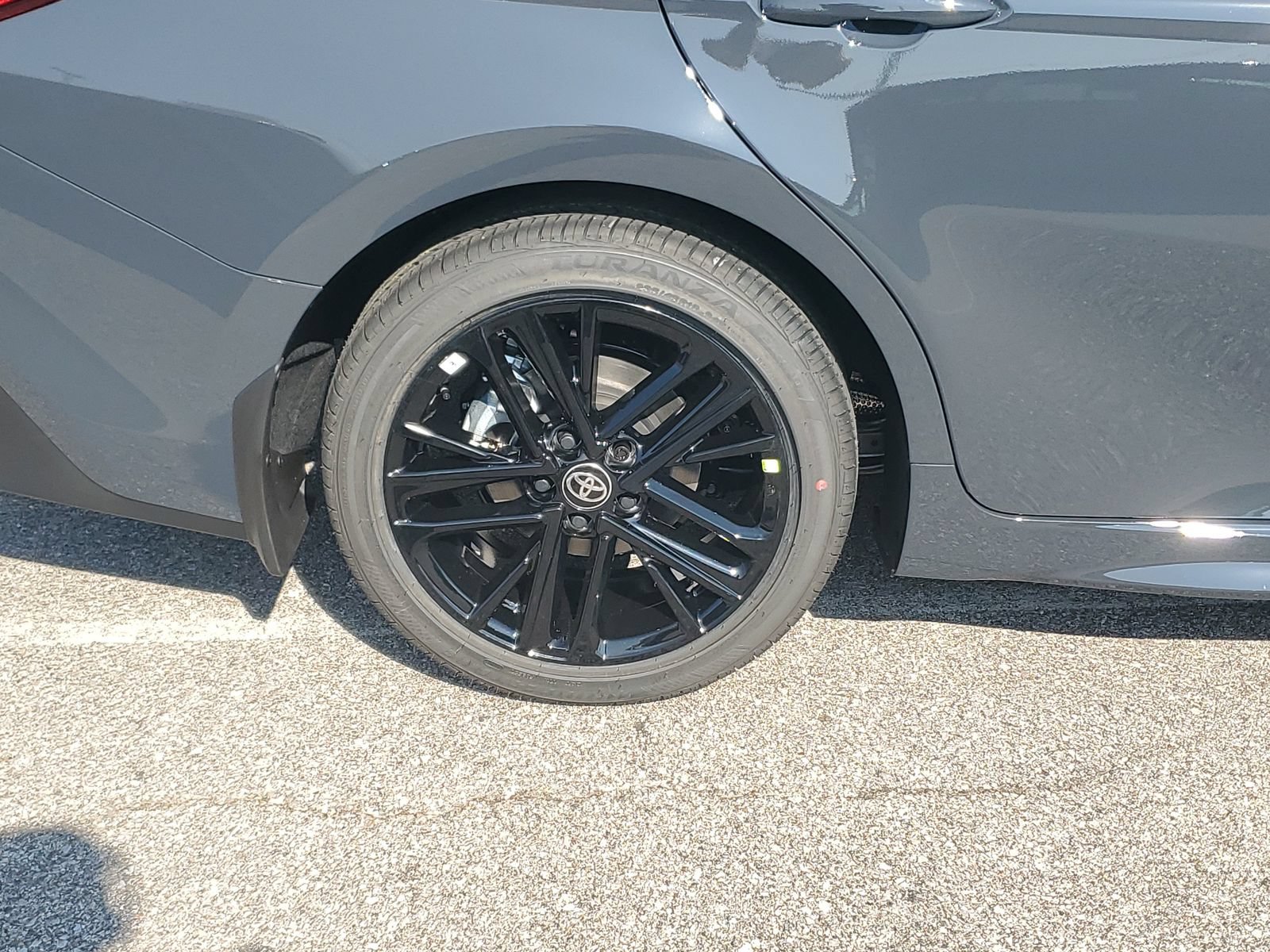 New 2026 Toyota Camry SE w/ Convenience Package FWD image 5