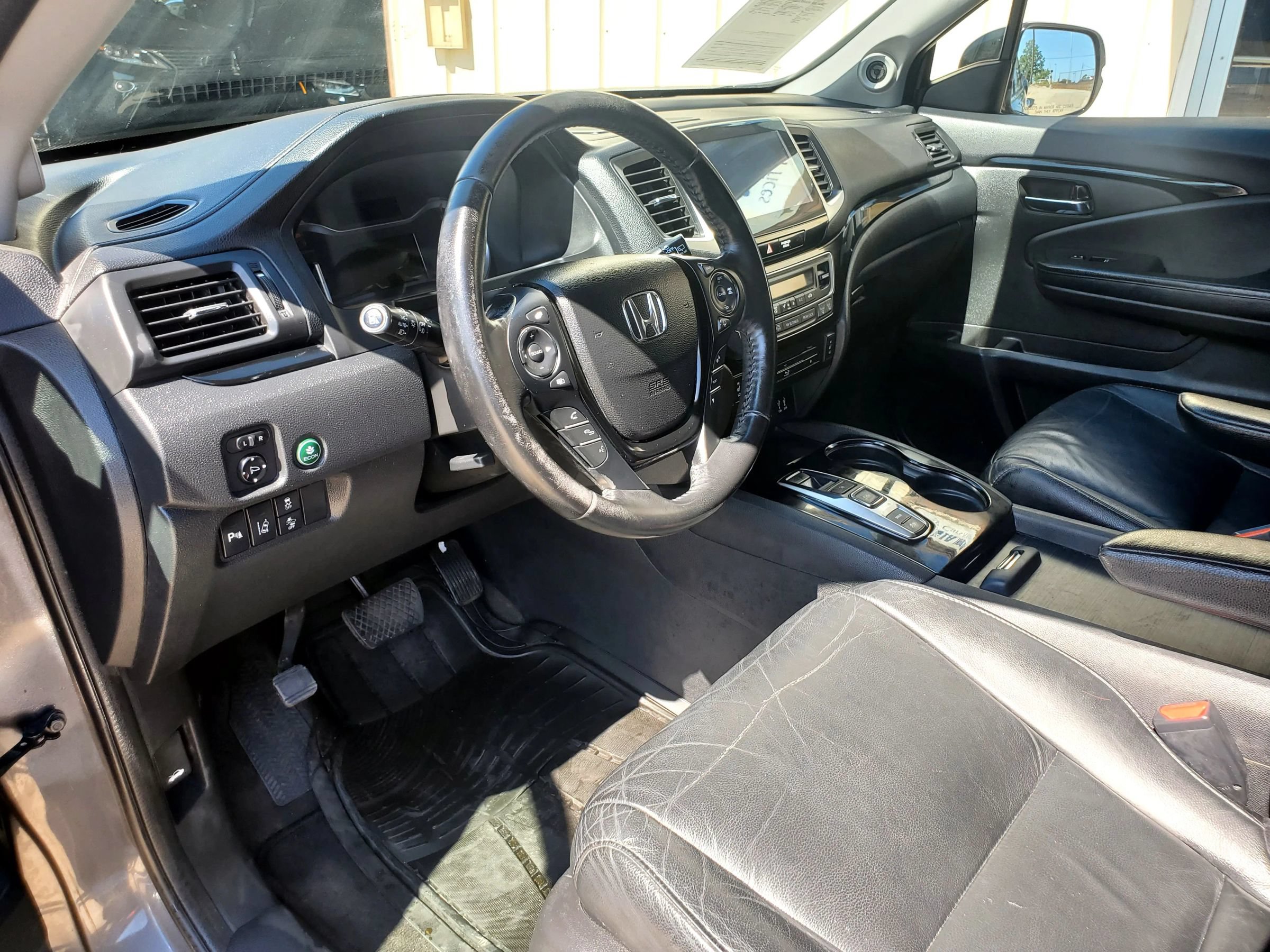 Used 2016 Honda Pilot Touring image 30