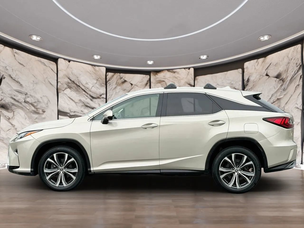 Used 2019 Lexus RX 450h AWD w/ Navigation Package image 8